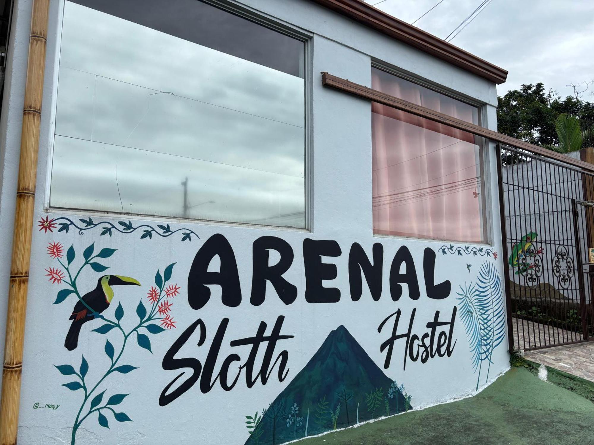 Arenal Sloth * La Fortuna